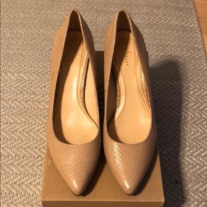 Cole Haan Chelsea Pump, Sz 8.5B, worn once!